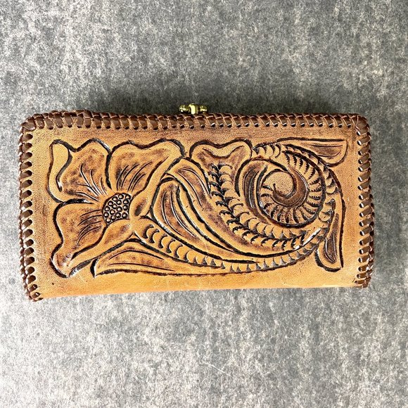 Tooled leather embossed clutch/wallet - handmade vintage - Picture 3 of 8